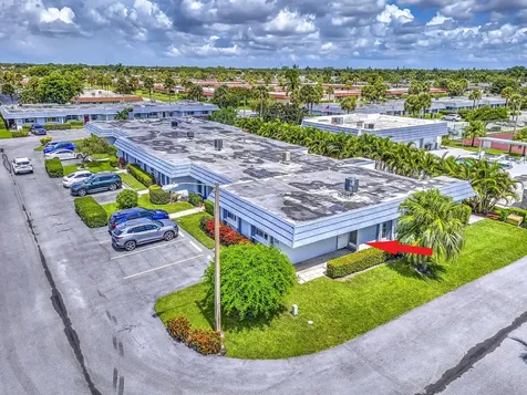 2886 E Fernley Drive E West Palm Beach FL 33415