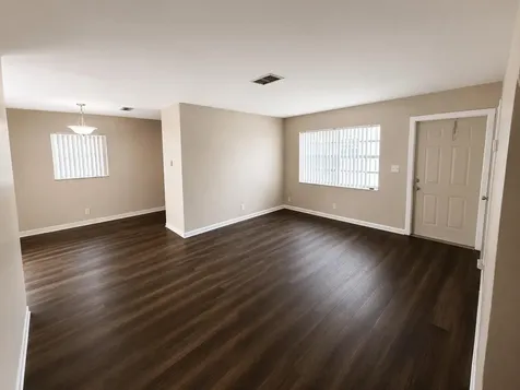 4125 Woodside Drive Coral Springs FL 33065