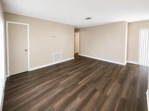 4125 Woodside Drive Coral Springs FL 33065