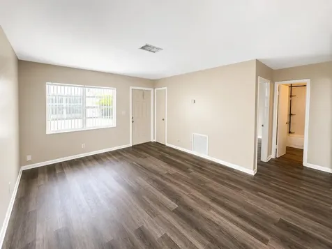 4125 Woodside Drive Coral Springs FL 33065