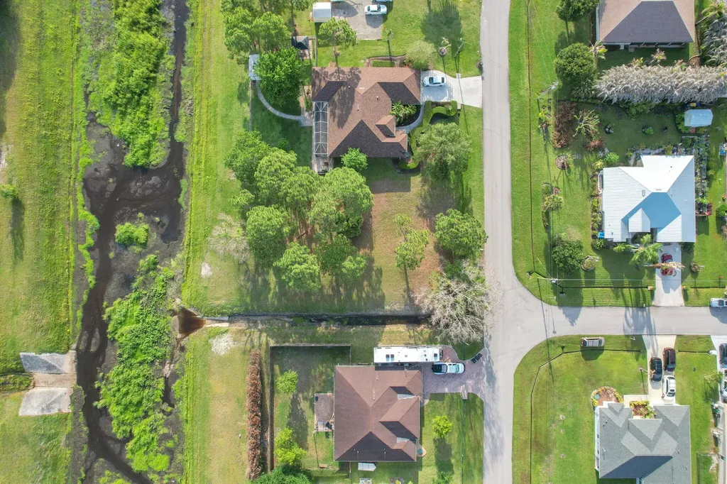 5464 NW Boydga Avenue Port St Lucie FL 34986