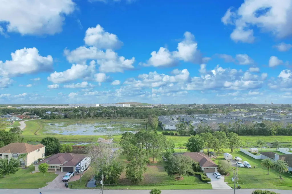 5464 NW Boydga Avenue Port St Lucie FL 34986