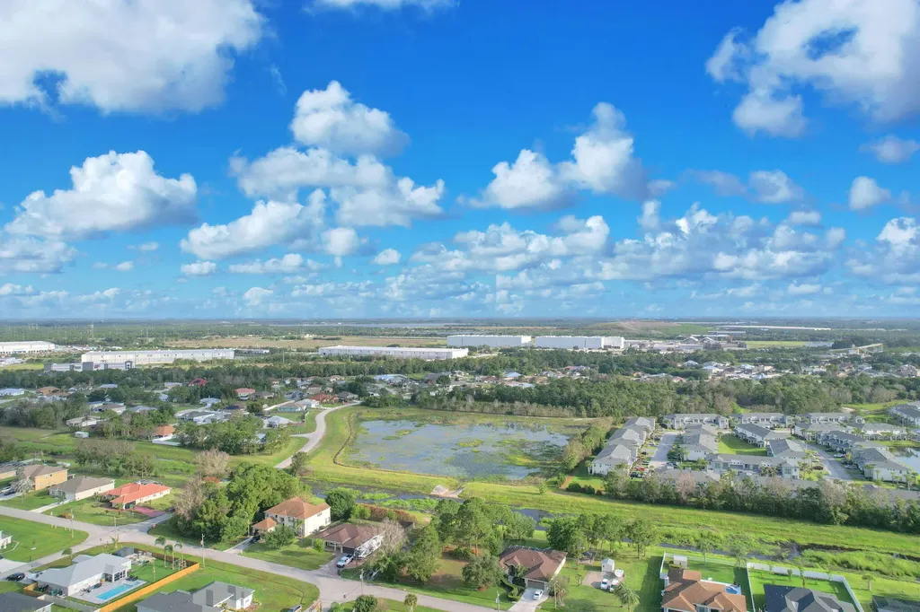 5464 NW Boydga Avenue Port St Lucie FL 34986