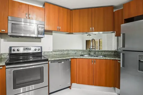 14 Vía De Casas Sur Boynton Beach FL 33426