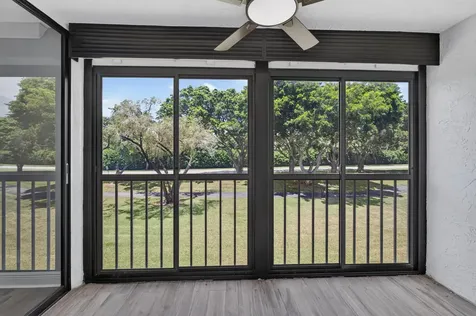 6935 Huntington Lane Delray Beach FL 33446