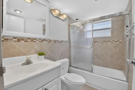 65 Saxony B Delray Beach FL 33446