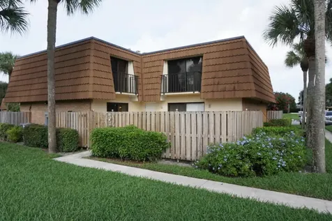 102 Heritage Way West Palm Beach FL 33407