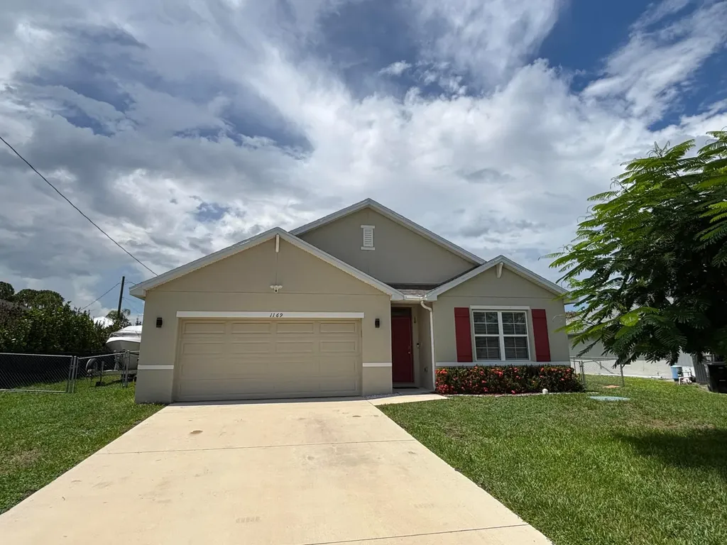 1169 SW Hunnicut Avenue Port St Lucie FL 34953