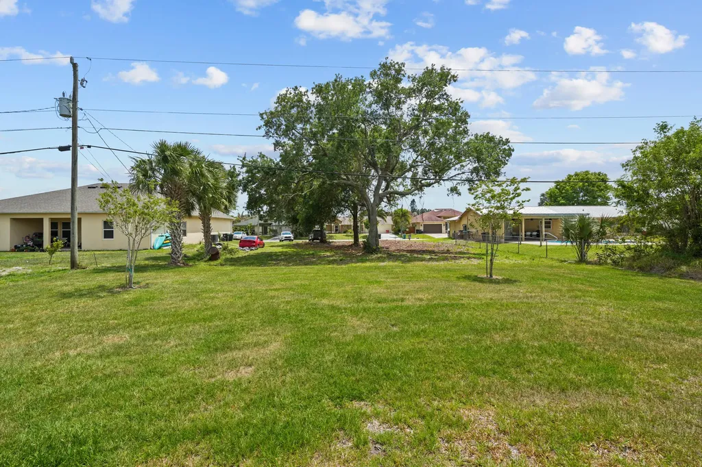 1620 SW Escobar Lane Port St Lucie FL 34953