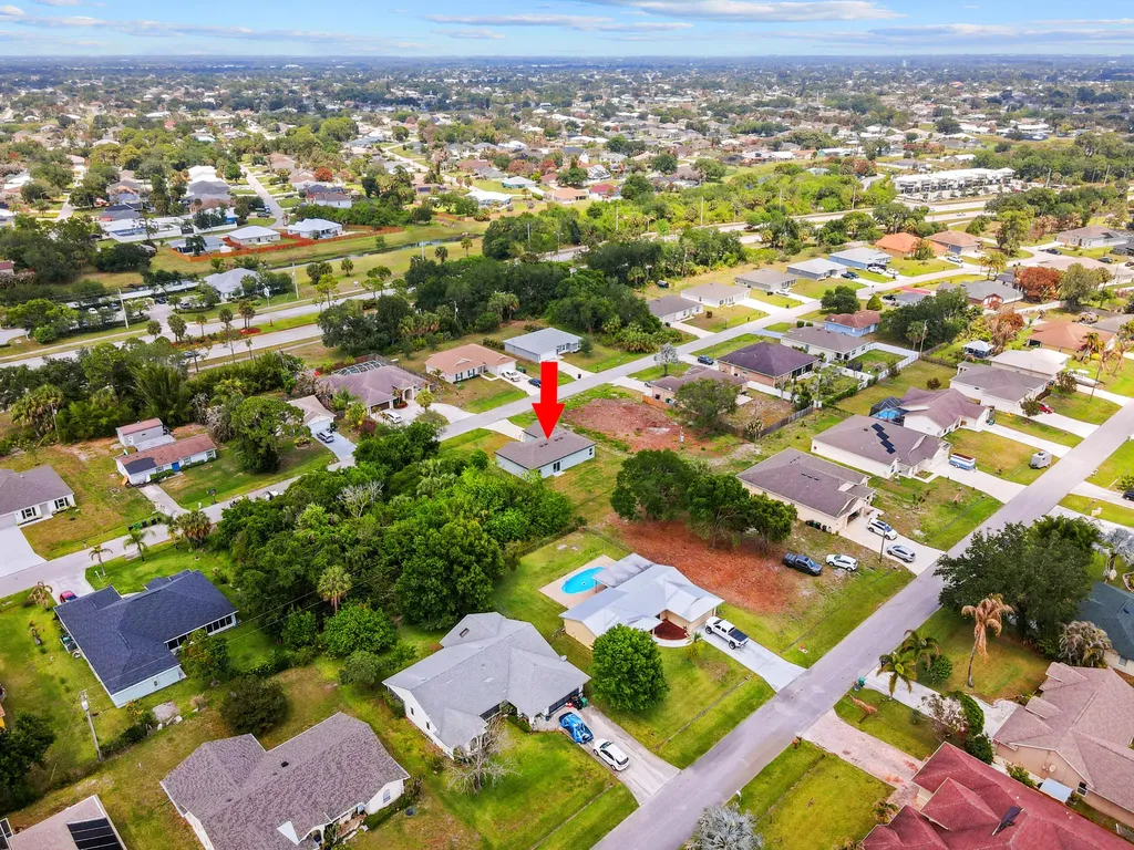 1620 SW Escobar Lane Port St Lucie FL 34953