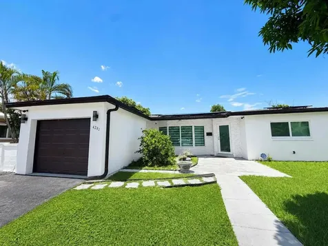 4291 NW 42nd Street Lauderdale Lakes FL 33319