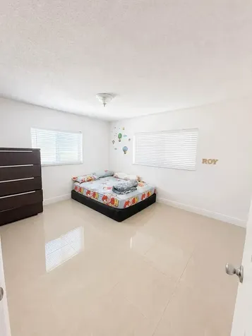 4291 NW 42nd Street Lauderdale Lakes FL 33319