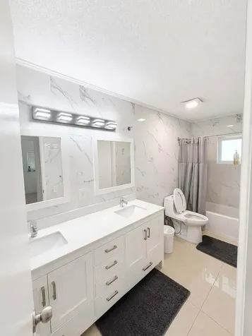 4291 NW 42nd Street Lauderdale Lakes FL 33319