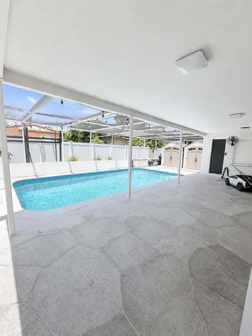 4291 NW 42nd Street Lauderdale Lakes FL 33319