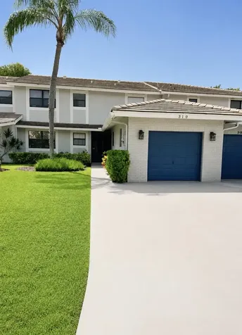 310 Deer Creek Lakeside Way Deerfield Beach FL 33442