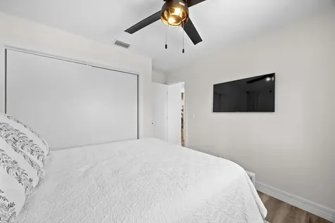 526 Linnet Circle Delray Beach FL 33444