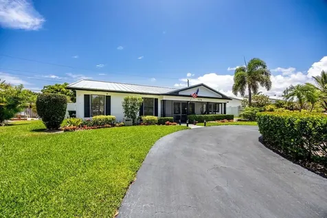 526 Linnet Circle Delray Beach FL 33444