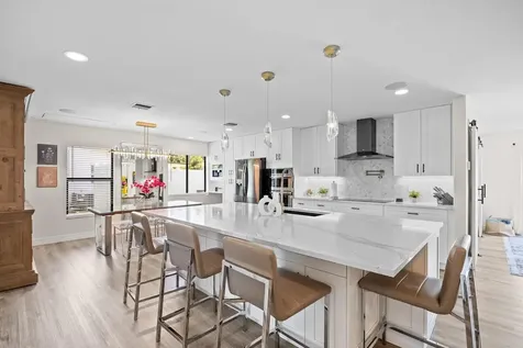 526 Linnet Circle Delray Beach FL 33444
