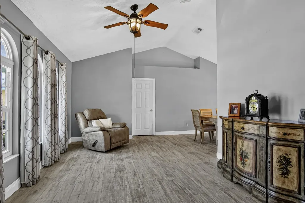 3005 SE Wake Road Port St Lucie FL 34984