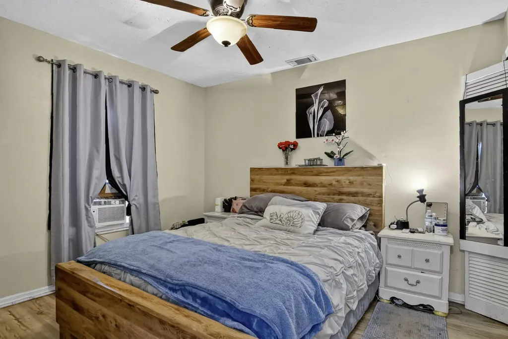 3005 SE Wake Road Port St Lucie FL 34984
