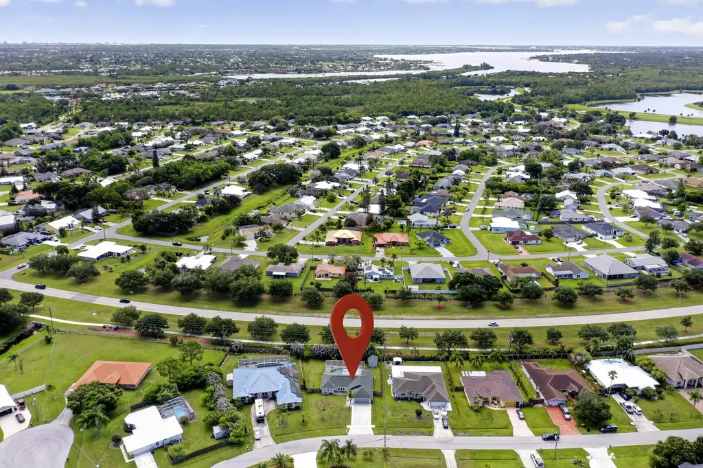 3005 SE Wake Road Port St Lucie FL 34984