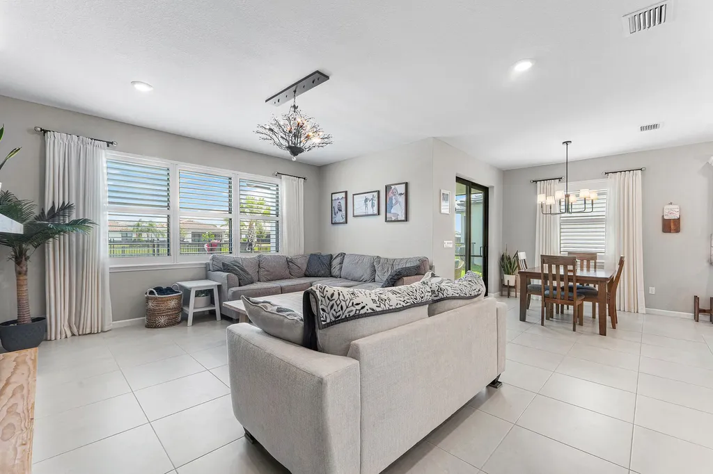 770 SE Courances Drive Port St Lucie FL 34984
