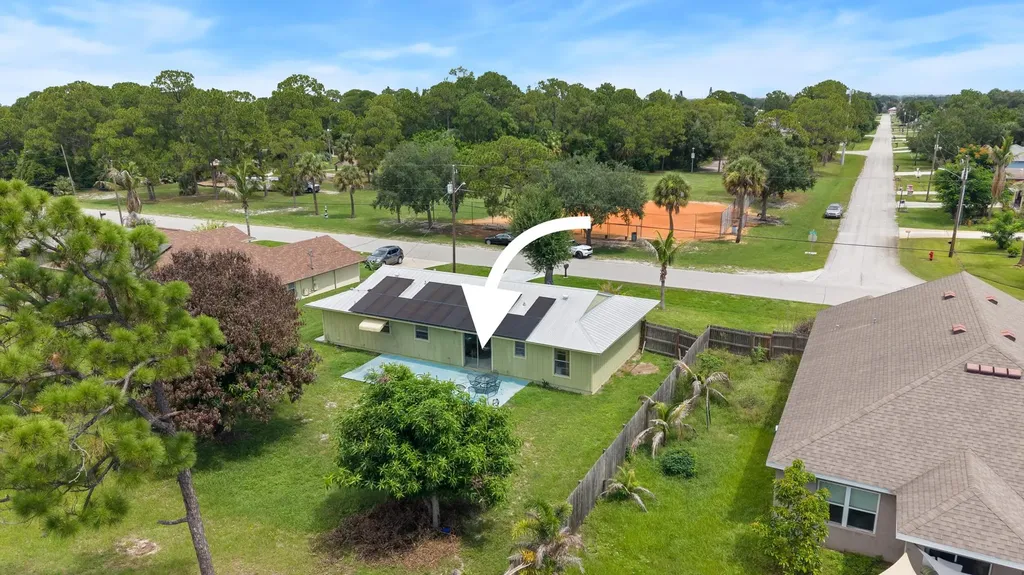 636 SW Eyerly Avenue Port St Lucie FL 34983