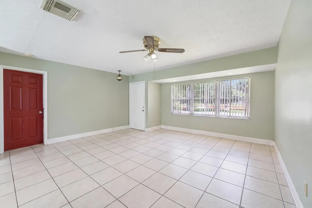 636 SW Eyerly Avenue Port St Lucie FL 34983