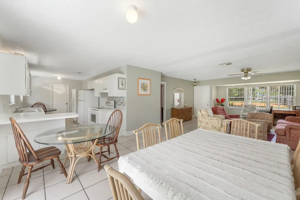 636 SW Eyerly Avenue Port St Lucie FL 34983