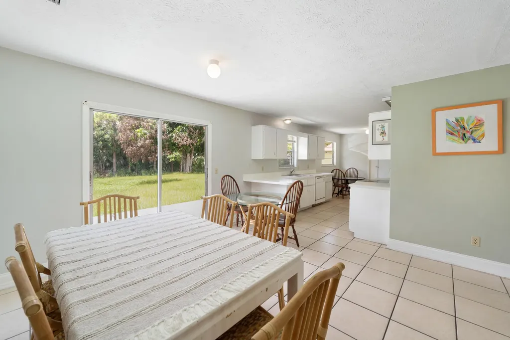 636 SW Eyerly Avenue Port St Lucie FL 34983