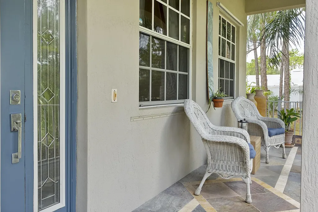 17854 88th Road N The Acreage FL 33470