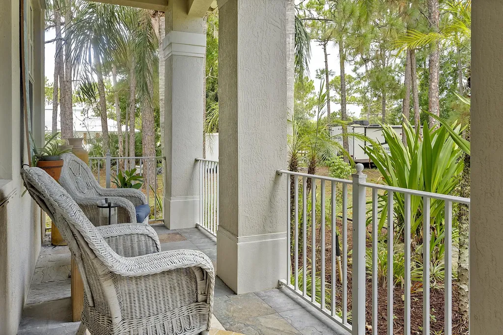 17854 88th Road N The Acreage FL 33470