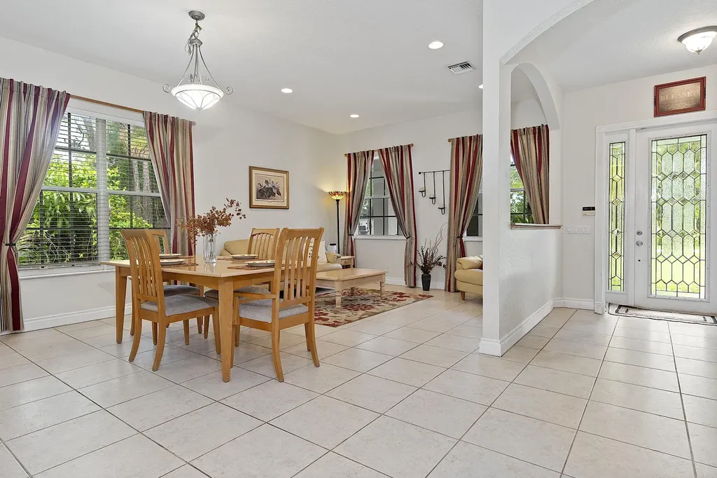 17854 88th Road N The Acreage FL 33470