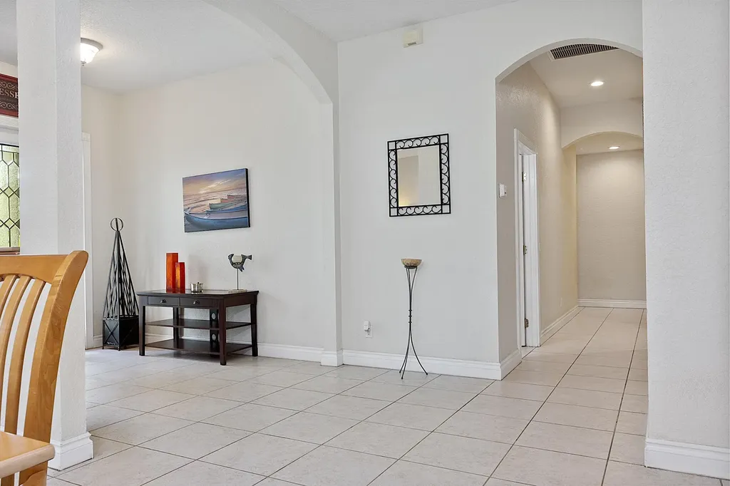 17854 88th Road N The Acreage FL 33470