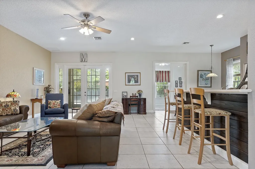 17854 88th Road N The Acreage FL 33470