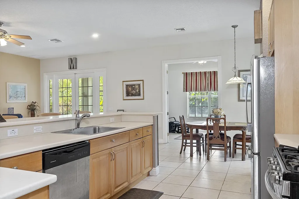 17854 88th Road N The Acreage FL 33470