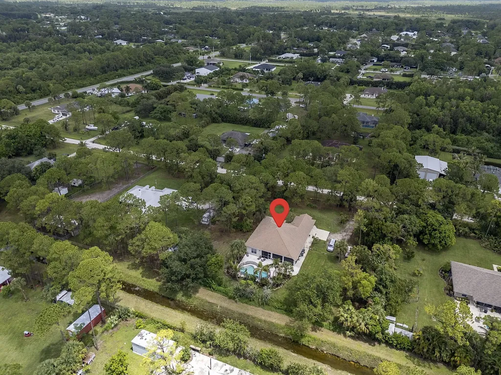 17854 88th Road N The Acreage FL 33470