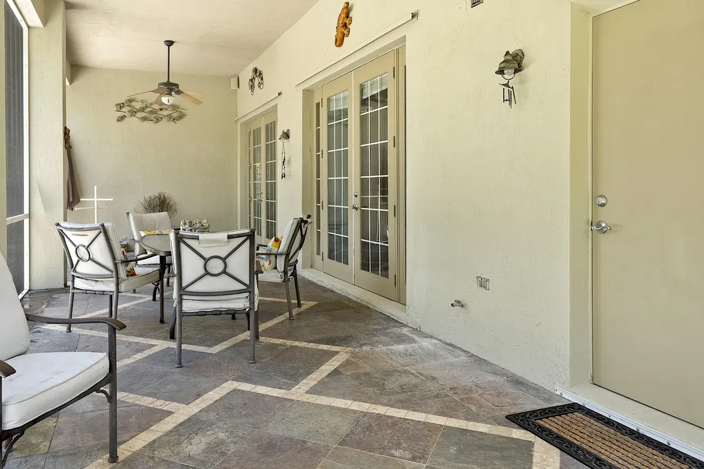 17854 88th Road N The Acreage FL 33470