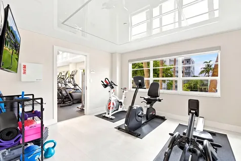 340 Sunset Drive Fort Lauderdale FL 33301
