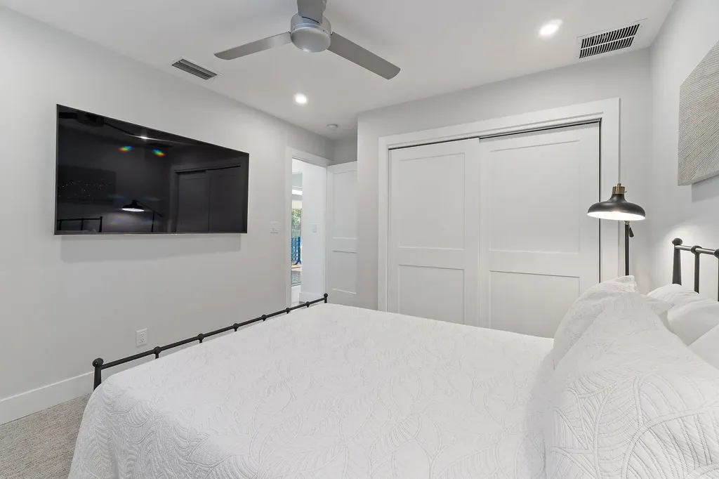 4193 Hyacinth Circle N Palm Beach Gardens FL 33410
