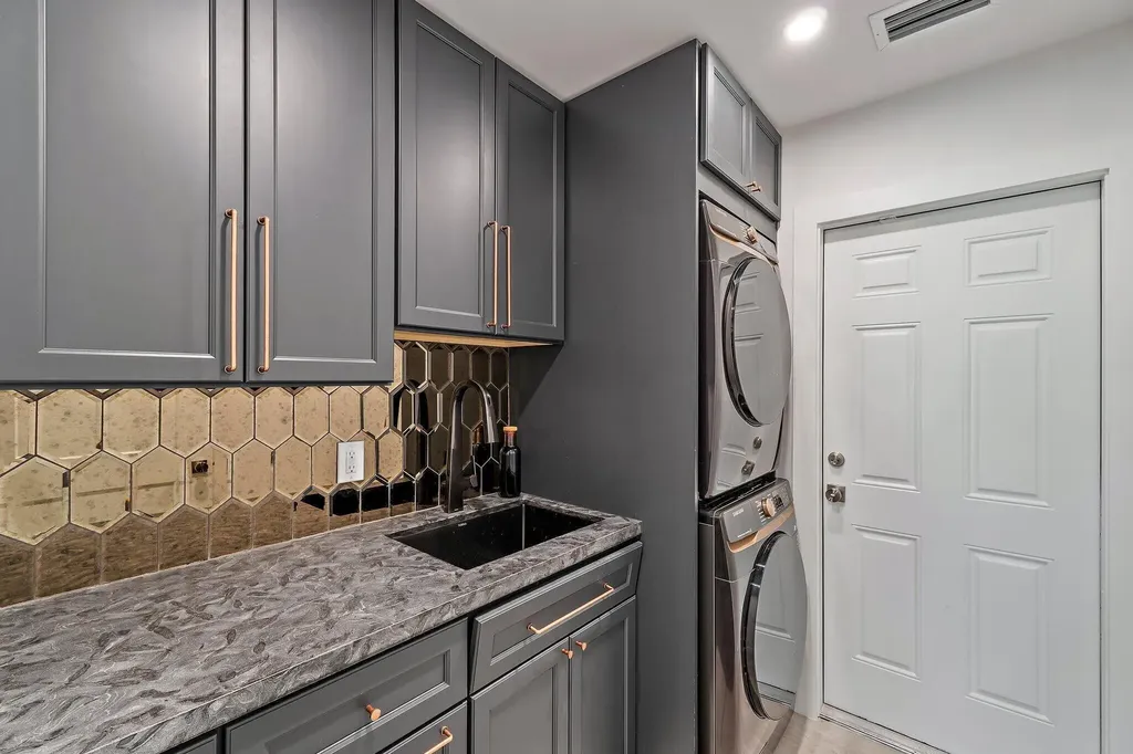 4193 Hyacinth Circle N Palm Beach Gardens FL 33410