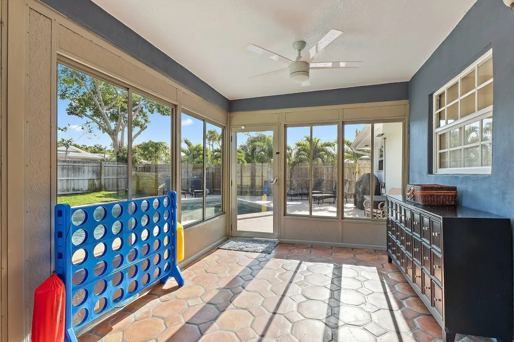 4193 Hyacinth Circle N Palm Beach Gardens FL 33410