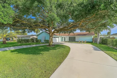 4193 Hyacinth Circle N Palm Beach Gardens FL 33410