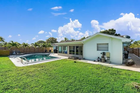 4193 Hyacinth Circle N Palm Beach Gardens FL 33410