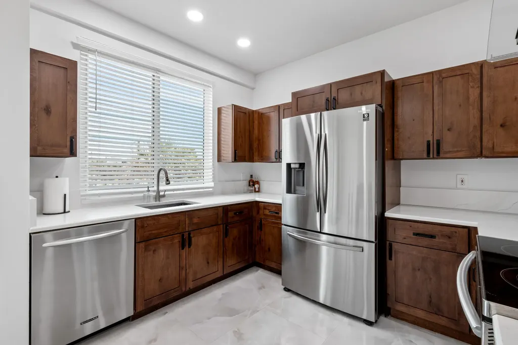 836 SE 20th Avenue SE Deerfield Beach FL 33441