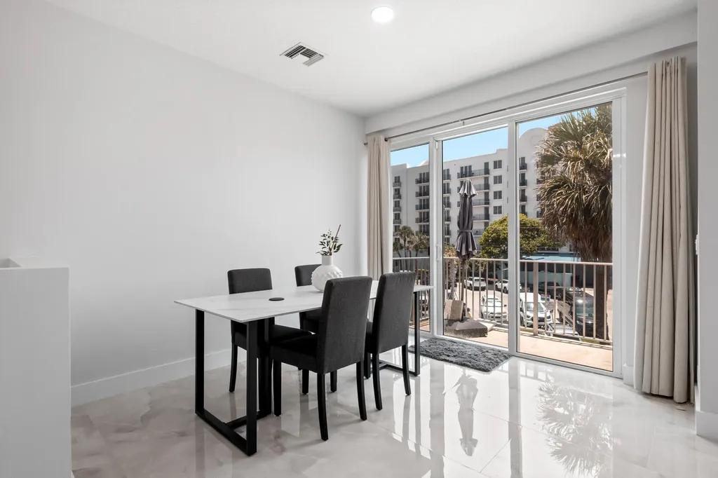 836 SE 20th Avenue SE Deerfield Beach FL 33441