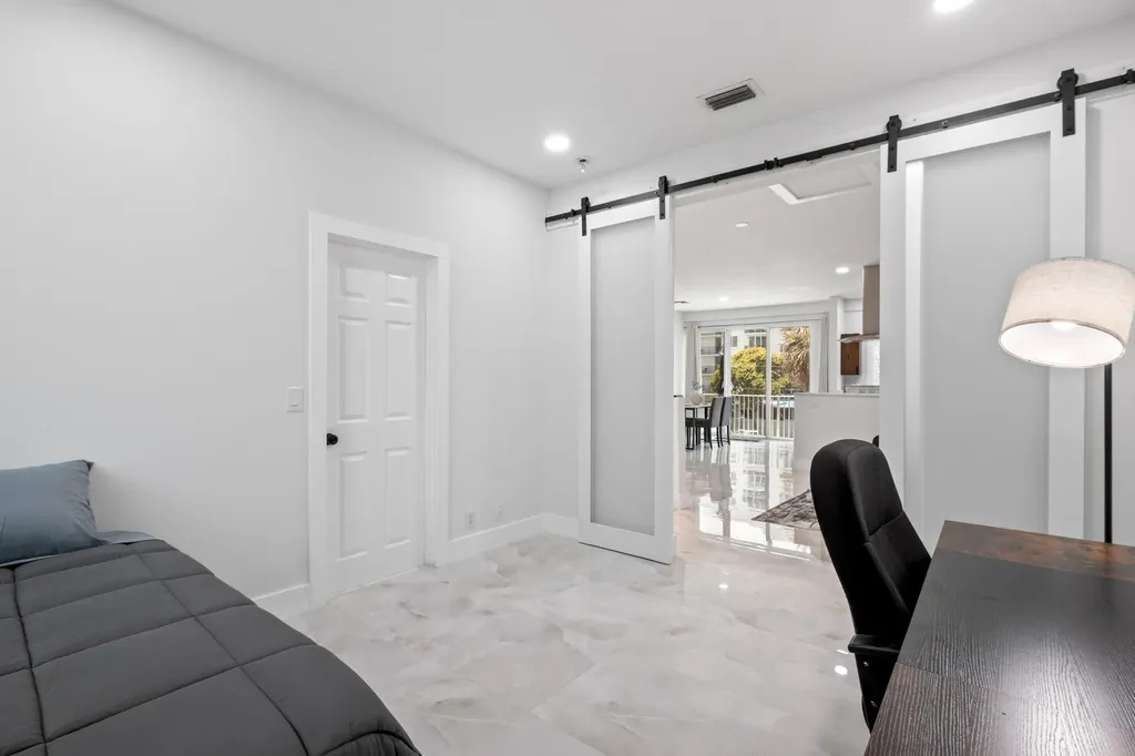 836 SE 20th Avenue SE Deerfield Beach FL 33441