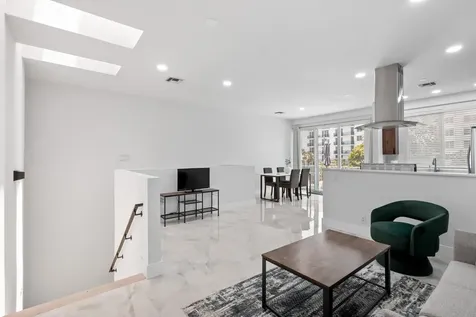 836 SE 20th Avenue SE Deerfield Beach FL 33441