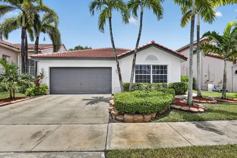 1371 SW 181st Avenue Pembroke Pines FL 33029