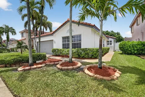 1371 SW 181st Avenue Pembroke Pines FL 33029